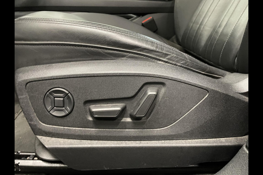 Audi e-tron 50 quattro Business edition Plus 71 kWh | Panoramadak | Navigatie | Parkeersensoren | Adaptive Cruise Control | Memory stoelen | Stoelverwarming | Full Led | Climate Control | Virtual Cockpit | Lichtmetalen velgen