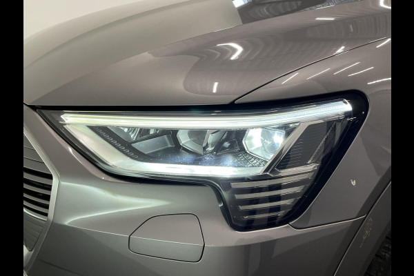 Audi e-tron 50 quattro Business edition Plus 71 kWh | Panoramadak | Navigatie | Parkeersensoren | Adaptive Cruise Control | Memory stoelen | Stoelverwarming | Full Led | Climate Control | Virtual Cockpit | Lichtmetalen velgen
