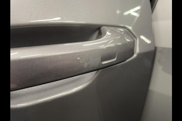 Audi e-tron 50 quattro Business edition Plus 71 kWh | Panoramadak | Navigatie | Parkeersensoren | Adaptive Cruise Control | Memory stoelen | Stoelverwarming | Full Led | Climate Control | Virtual Cockpit | Lichtmetalen velgen