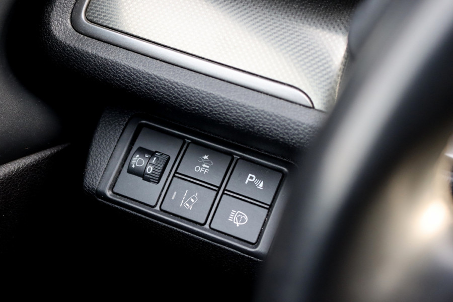 Honda Civic 1.0 i-VTEC Elegance | Adaptive Cruise Control | Stoelverwarming | Camera | Apple Carplay/Android Auto | Climate Control | DAB | Mistlampen |
