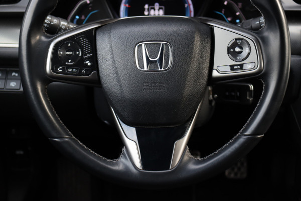 Honda Civic 1.0 i-VTEC Elegance | Adaptive Cruise Control | Stoelverwarming | Camera | Apple Carplay/Android Auto | Climate Control | DAB | Mistlampen |