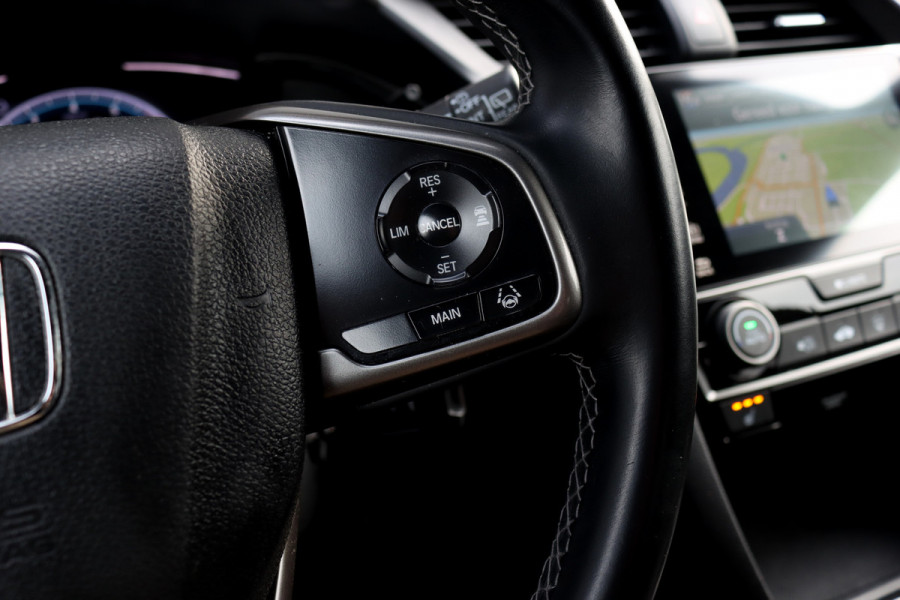 Honda Civic 1.0 i-VTEC Elegance | Adaptive Cruise Control | Stoelverwarming | Camera | Apple Carplay/Android Auto | Climate Control | DAB | Mistlampen |