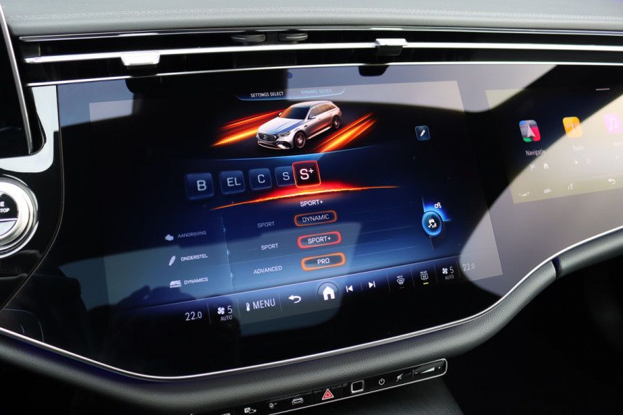 Mercedes-Benz E-Klasse Estate AMG 53 4MATIC+ Premium+ | Hyperscreen | Achterasbesturing | Distronic | Zonweringspakket | Trekhaak | Verwarmd Stuurwiel | HUD | Burmester | 3D-Display |