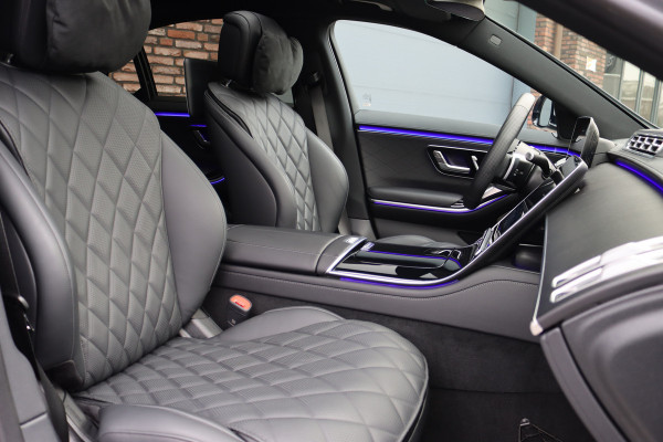 Mercedes-Benz S-Klasse 580 e 4MATIC Lang AMG Line | Airmatic | Achterasbesturing | Premium Entertainment Achter | HUD | Distronic+ | Burmester | Exclusief Nappa Leder | 3D-Display | Vlakkenverwarming | Zonweringspakket |