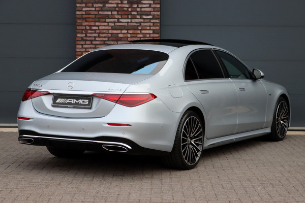 Mercedes-Benz S-Klasse 580 e 4MATIC Lang AMG Line | Airmatic | Achterasbesturing | Premium Entertainment Achter | HUD | Distronic+ | Burmester | Exclusief Nappa Leder | 3D-Display | Vlakkenverwarming | Zonweringspakket |
