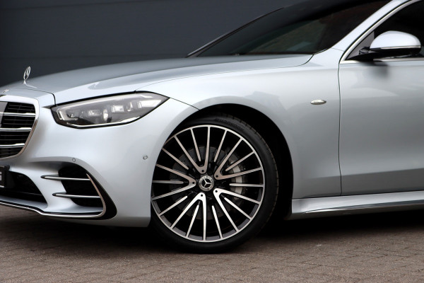 Mercedes-Benz S-Klasse 580 e 4MATIC Lang AMG Line | Airmatic | Achterasbesturing | Premium Entertainment Achter | HUD | Distronic+ | Burmester | Exclusief Nappa Leder | 3D-Display | Vlakkenverwarming | Zonweringspakket |