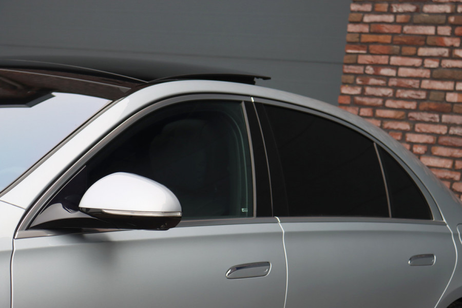 Mercedes-Benz S-Klasse 580 e 4MATIC Lang AMG Line | Airmatic | Achterasbesturing | Premium Entertainment Achter | HUD | Distronic+ | Burmester | Exclusief Nappa Leder | 3D-Display | Vlakkenverwarming | Zonweringspakket |