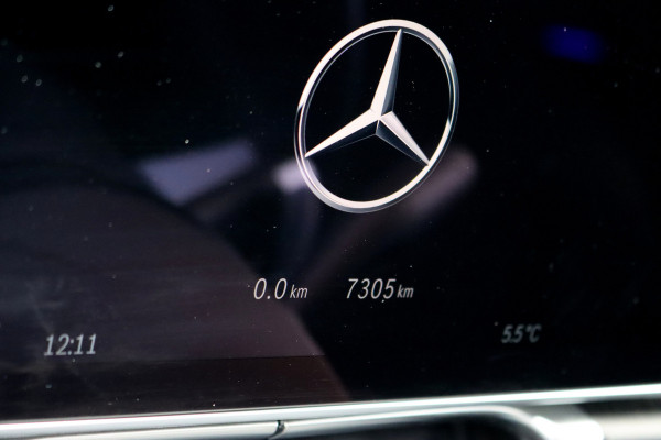 Mercedes-Benz S-Klasse 580 e 4MATIC Lang AMG Line | Airmatic | Achterasbesturing | Premium Entertainment Achter | HUD | Distronic+ | Burmester | Exclusief Nappa Leder | 3D-Display | Vlakkenverwarming | Zonweringspakket |