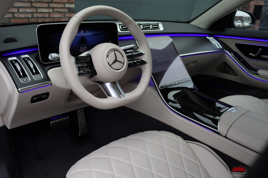 Mercedes-Benz S-Klasse 580 e 4MATIC Lang AMG Line | Airmatic | Achterasbesturing | Distronic+ | Chauffeurspakket | Zonweringpakket | Massage | Stoelventilatie | MBUX Tablet | Vlakkenverwarming | Soft-Close |