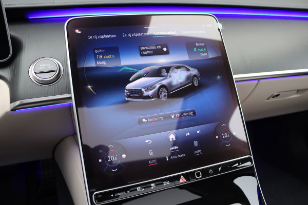 Mercedes-Benz S-Klasse 580 e 4MATIC Lang AMG Line | Airmatic | Achterasbesturing | Distronic+ | Chauffeurspakket | Zonweringpakket | Massage | Stoelventilatie | MBUX Tablet | Vlakkenverwarming | Soft-Close |