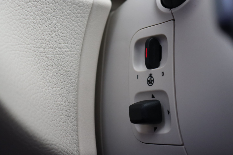 Mercedes-Benz S-Klasse 580 e 4MATIC Lang AMG Line | Airmatic | Achterasbesturing | Distronic+ | Chauffeurspakket | Zonweringpakket | Massage | Stoelventilatie | MBUX Tablet | Vlakkenverwarming | Soft-Close |