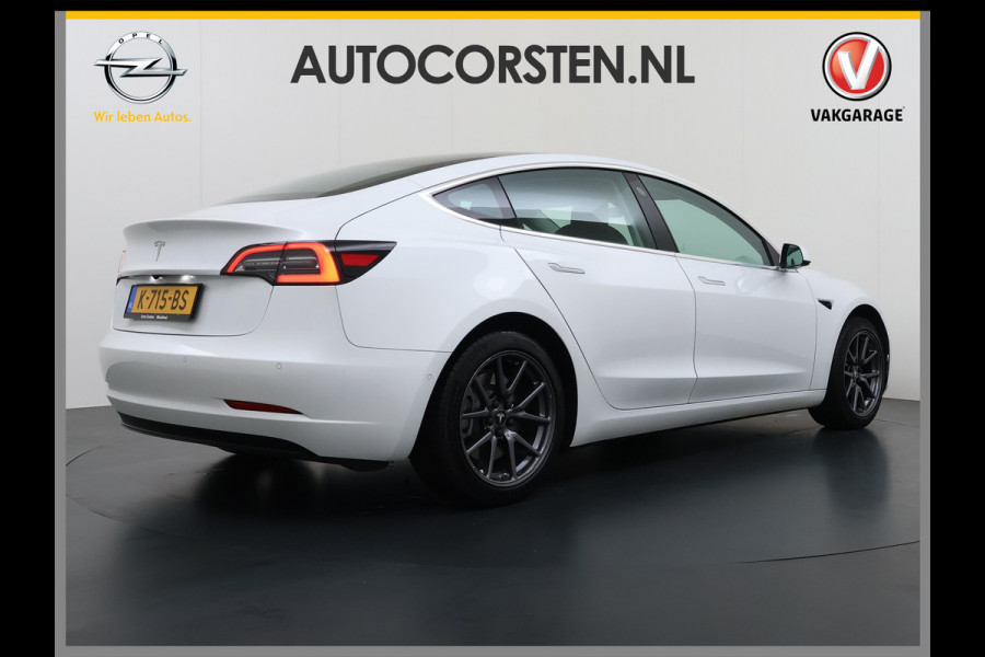 Tesla Model 3 RWD SR+ 60kWh 325PK 18"Lmv AutoPilot Leder PanoDak Adaptive-Cruise Lmv Camera's Elektr.-Stuur+Stoelen+Spiegels+Geheugen+Easy-Ent Navi LED Comfortstoelen ACC DAB Voorverwarmen interieur via App Keyless via Telefoonsleutel One-Pedal-Drive 1e Eigenaar Origineel Nederlandse auto tot 11kw laden thuis!