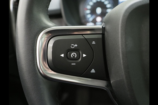 Volvo XC40 1.5 T5 Plug-in hybrid Ultimate Dark | Panoramadak | Pilot Assist | Harman/Kardon | Leder | Keyless | 360 | BLIS | Carplay