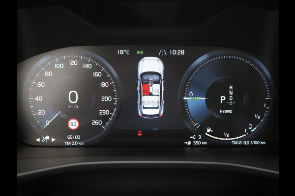 Volvo XC40 1.5 T5 Plug-in hybrid Ultimate Dark | Panoramadak | Pilot Assist | Harman/Kardon | Leder | Keyless | 360 | BLIS | Carplay