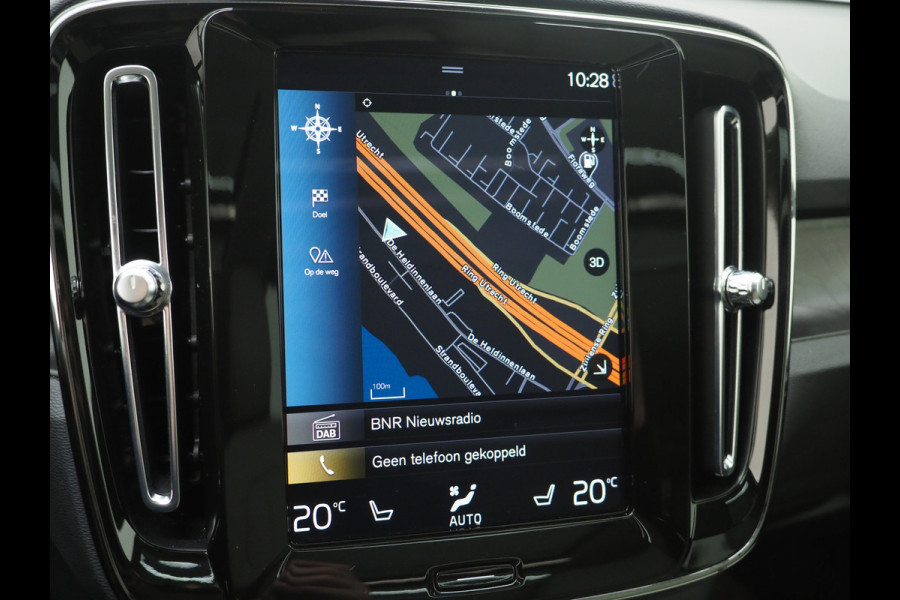 Volvo XC40 1.5 T5 Plug-in hybrid Ultimate Dark | Panoramadak | Pilot Assist | Harman/Kardon | Leder | Keyless | 360 | BLIS | Carplay