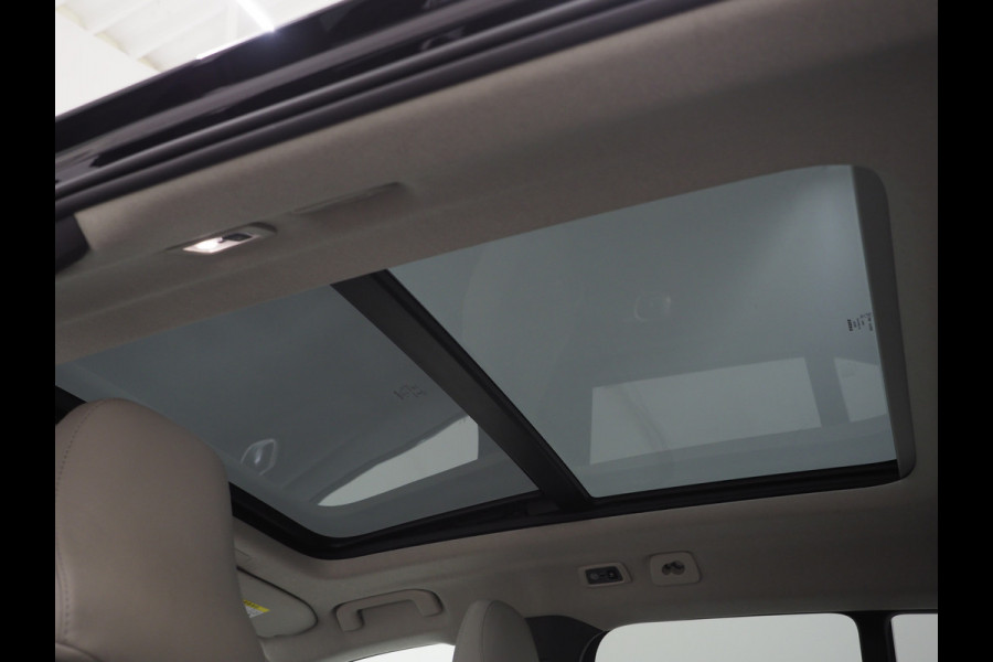 Volvo XC40 1.5 T5 Plug-in hybrid Ultimate Dark | Panoramadak | Pilot Assist | Harman/Kardon | Leder | Keyless | 360 | BLIS | Carplay