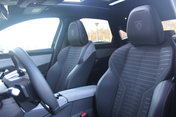 Peugeot 3008 1.2 Hybrid 145PK GT | PANORAMISCH SCHUIF / KANTELDAK | ELEKTRISCH BEDIENBARE ACHTERKLEP | AFNEEMBARE TREKHAAK | NAVIGATIE | FOCAL PREMIUM AUDIO SYSTEEM | DRAADLOZE APPLE CARPLAY/ANDROID AUTO | DRAADLOOS LADEN  | SFEER VERLICHTING | ACHTERUITRIJ CAMERA | PARKEERSENSOREN VOOR EN ACHTER | FULL LED KOPLAMPEN | KEYLESS ENTRY/START | ADAPTIVE CRUISE CONTROL | STOEL/STUUR VERWARMING | LICHTMETALEN VELGEN 19" | DODEHOEK DETECTIE |