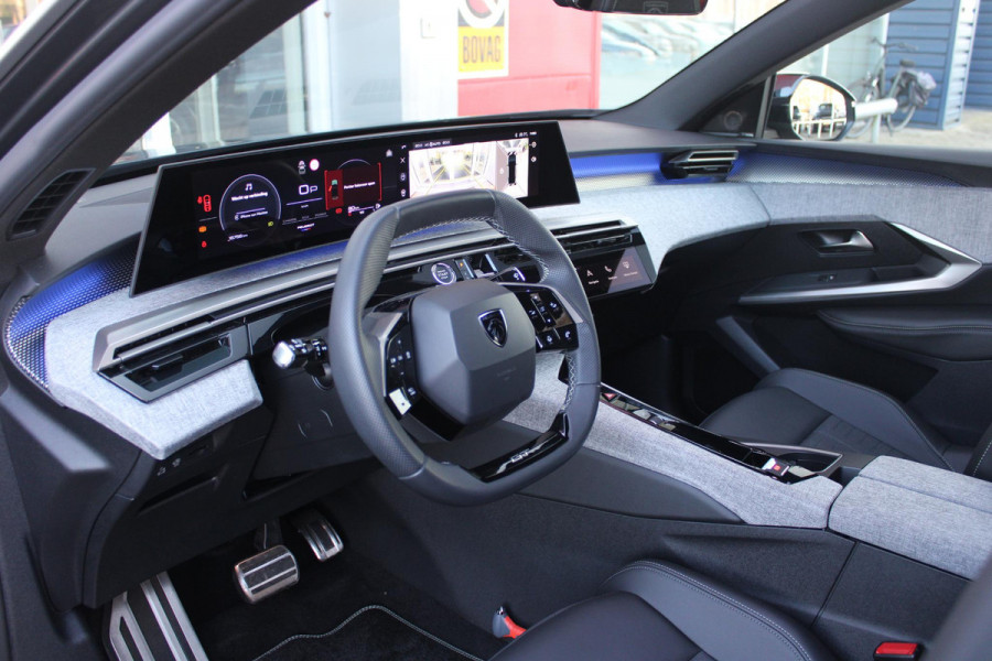 Peugeot 3008 1.2 Hybrid 145PK GT | PANORAMISCH SCHUIF / KANTELDAK | ELEKTRISCH BEDIENBARE ACHTERKLEP | AFNEEMBARE TREKHAAK | NAVIGATIE | FOCAL PREMIUM AUDIO SYSTEEM | DRAADLOZE APPLE CARPLAY/ANDROID AUTO | DRAADLOOS LADEN  | SFEER VERLICHTING | ACHTERUITRIJ CAMERA | PARKEERSENSOREN VOOR EN ACHTER | FULL LED KOPLAMPEN | KEYLESS ENTRY/START | ADAPTIVE CRUISE CONTROL | STOEL/STUUR VERWARMING | LICHTMETALEN VELGEN 19" | DODEHOEK DETECTIE |