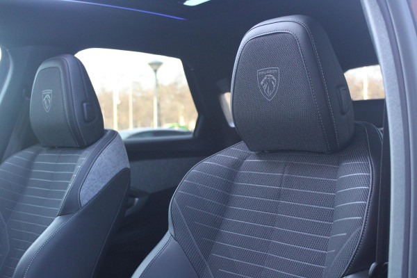 Peugeot 3008 1.2 Hybrid 145PK GT | PANORAMISCH SCHUIF / KANTELDAK | ELEKTRISCH BEDIENBARE ACHTERKLEP | AFNEEMBARE TREKHAAK | NAVIGATIE | FOCAL PREMIUM AUDIO SYSTEEM | DRAADLOZE APPLE CARPLAY/ANDROID AUTO | DRAADLOOS LADEN  | SFEER VERLICHTING | ACHTERUITRIJ CAMERA | PARKEERSENSOREN VOOR EN ACHTER | FULL LED KOPLAMPEN | KEYLESS ENTRY/START | ADAPTIVE CRUISE CONTROL | STOEL/STUUR VERWARMING | LICHTMETALEN VELGEN 19" | DODEHOEK DETECTIE |