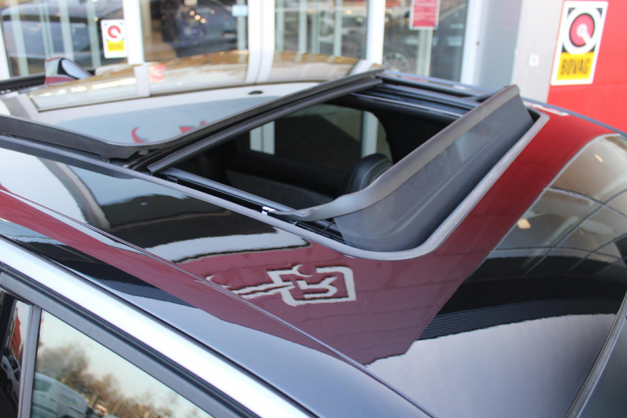 Peugeot 3008 1.2 Hybrid 145PK GT | PANORAMISCH SCHUIF / KANTELDAK | ELEKTRISCH BEDIENBARE ACHTERKLEP | AFNEEMBARE TREKHAAK | NAVIGATIE | FOCAL PREMIUM AUDIO SYSTEEM | DRAADLOZE APPLE CARPLAY/ANDROID AUTO | DRAADLOOS LADEN  | SFEER VERLICHTING | ACHTERUITRIJ CAMERA | PARKEERSENSOREN VOOR EN ACHTER | FULL LED KOPLAMPEN | KEYLESS ENTRY/START | ADAPTIVE CRUISE CONTROL | STOEL/STUUR VERWARMING | LICHTMETALEN VELGEN 19" | DODEHOEK DETECTIE |