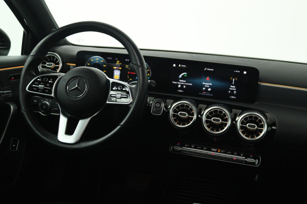 Mercedes-Benz A-Klasse 250 e Business Solution Luxury Limited (PANORAMADAK, STOELVERWARMING, ELEKTR STOELEN, SFEERVERLICHTING)