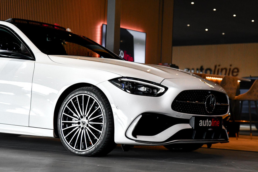 Mercedes-Benz C-Klasse 300 AMG Night. Pano, Carbon, Digital, Camera, Dodeh, 19'', CarPlay!