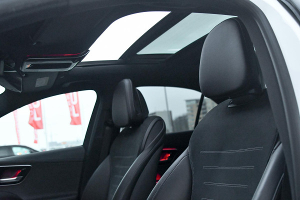 Mercedes-Benz C-Klasse 300 AMG Night. Pano, Carbon, Digital, Camera, Dodeh, 19'', CarPlay!