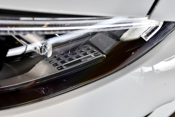 Mercedes-Benz C-Klasse 300 AMG Night. Pano, Carbon, Digital, Camera, Dodeh, 19'', CarPlay!