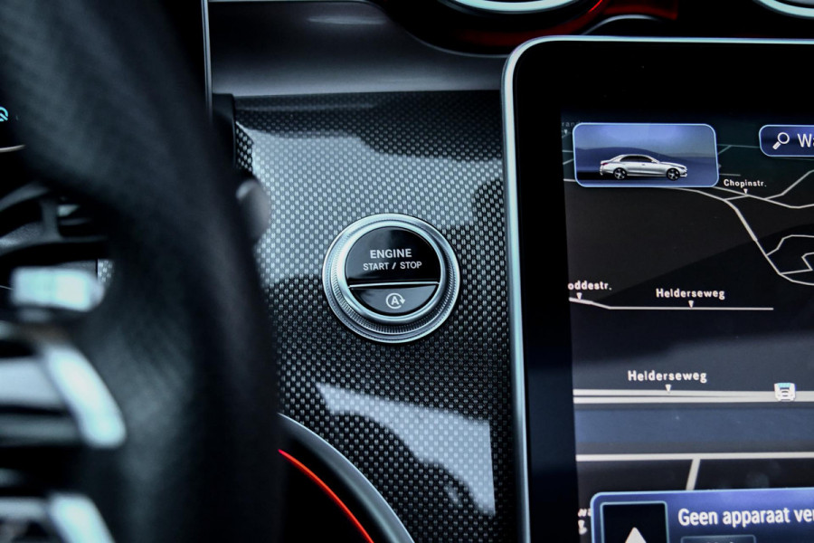 Mercedes-Benz C-Klasse 300 AMG Night. Pano, Carbon, Digital, Camera, Dodeh, 19'', CarPlay!