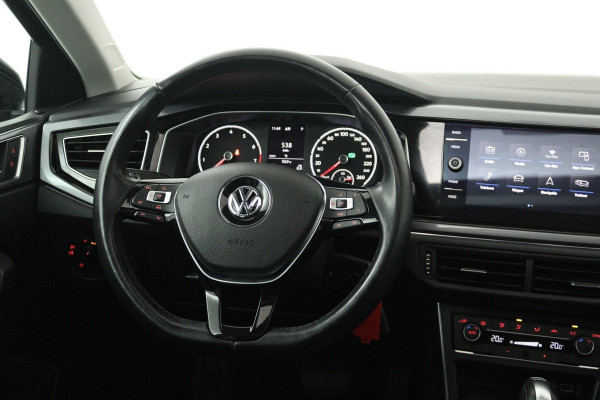 Volkswagen Polo 1.0 TSI Highline (PANORAMADAK, CRUISE ADAPTIEF, NAVIGATIE CARPLAY, PARKEERSENSOREN, AUTOMAAT)
