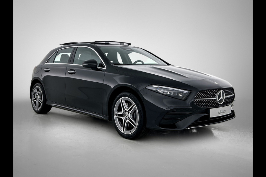 Mercedes-Benz A-Klasse 250 e Business Solution AMG | Panoramaschuifdak | Stoelverwarming | Multibeam LED | Smartphone integratie | Sfeerverlichting 64 kleuren | Extra USB-poorten |