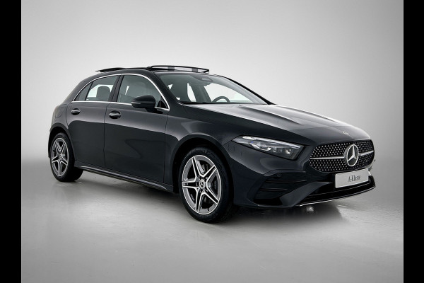 Mercedes-Benz A-Klasse 250 e Business Solution AMG | Panoramaschuifdak | Stoelverwarming | Multibeam LED | Smartphone integratie | Sfeerverlichting 64 kleuren | Extra USB-poorten |
