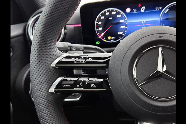 Mercedes-Benz A-Klasse 250 e Business Solution AMG | Panoramaschuifdak | Stoelverwarming | Multibeam LED | Smartphone integratie | Sfeerverlichting 64 kleuren | Extra USB-poorten |