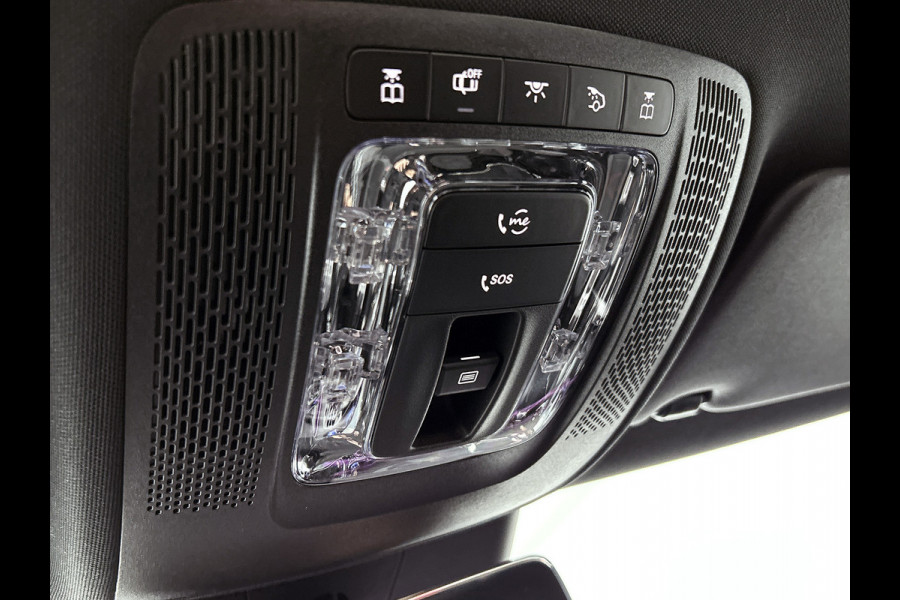 Mercedes-Benz A-Klasse 250 e Business Solution AMG | Panoramaschuifdak | Stoelverwarming | Multibeam LED | Smartphone integratie | Sfeerverlichting 64 kleuren | Extra USB-poorten |