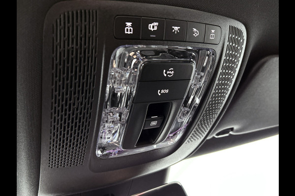 Mercedes-Benz A-Klasse 250 e Business Solution AMG | Panoramaschuifdak | Stoelverwarming | Multibeam LED | Smartphone integratie | Sfeerverlichting 64 kleuren | Extra USB-poorten |