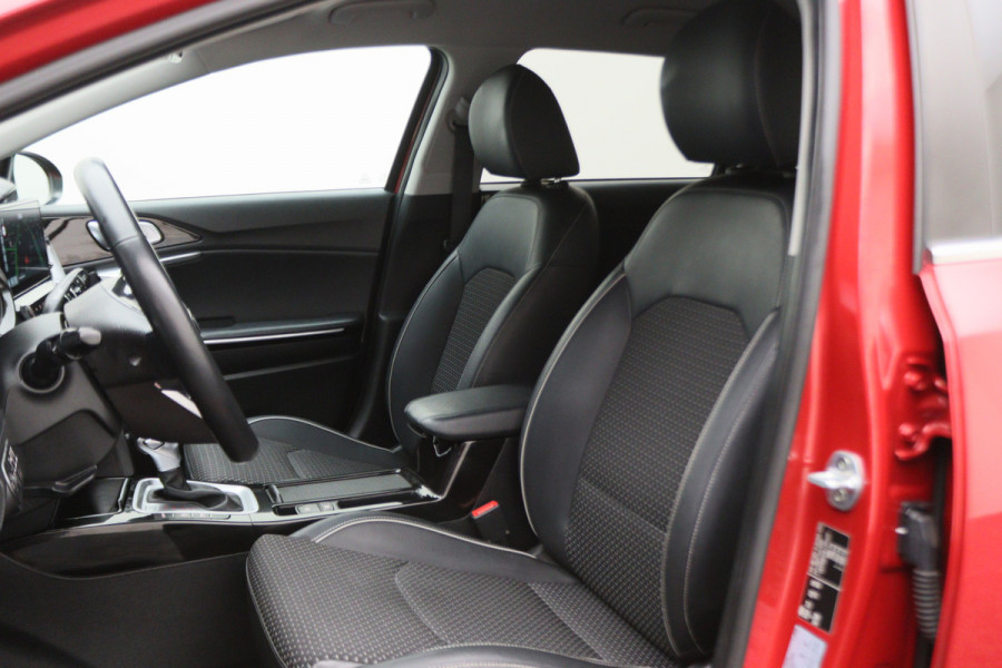 Kia Ceed Sportswagon 1.4 T-GDi Automaat DynamicPlusLine Climate, Apple Carplay, ACC, Camera, Verwarmd Stuurwiel, Trekhaak, 16''