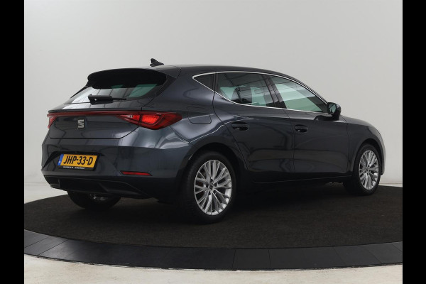 Seat Leon 1.4 TSI eHybrid PHEV Xcellence | Adaptive cruise | Carplay | Sfeerverlichting | Navigatie | Leder/Alcantara | Camera | Digital Cockpit | Plug In