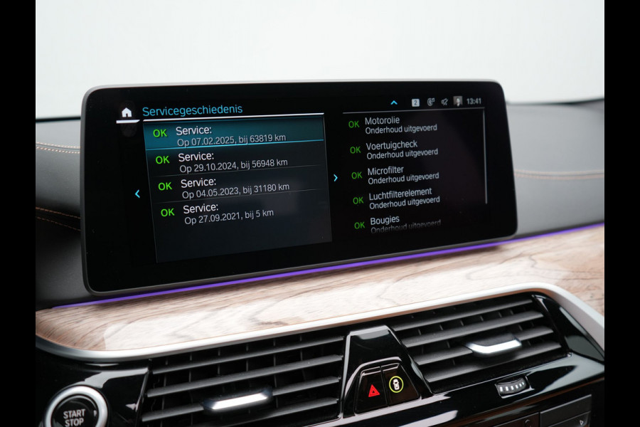 BMW 5 Serie Touring 530e Individual Plug In Hybrid 293pk Dealer O.H Aventurinrot Metallic PHEV | Panodak | Luxe Lederen Comfortzetels Memory & Ventilatie | Laser LED | Adaptive Cruise | Head Up | Harman Kardon | Keyless |