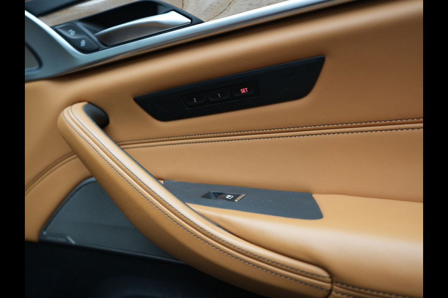 BMW 5 Serie Touring 530e Individual Plug In Hybrid 293pk Dealer O.H Aventurinrot Metallic PHEV | Panodak | Luxe Lederen Comfortzetels Memory & Ventilatie | Laser LED | Adaptive Cruise | Head Up | Harman Kardon | Keyless |