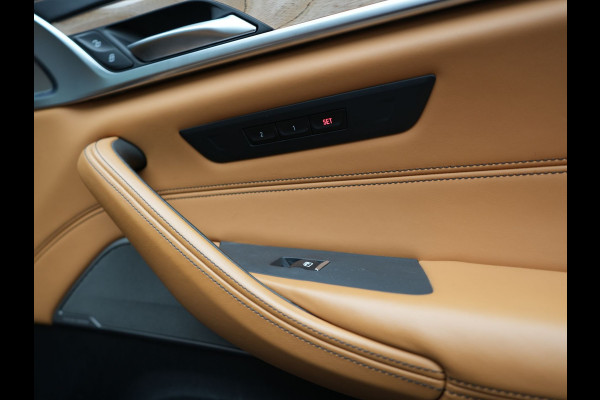 BMW 5 Serie Touring 530e Individual Plug In Hybrid 293pk Dealer O.H Aventurinrot Metallic PHEV | Panodak | Luxe Lederen Comfortzetels Memory & Ventilatie | Laser LED | Adaptive Cruise | Head Up | Harman Kardon | Keyless |