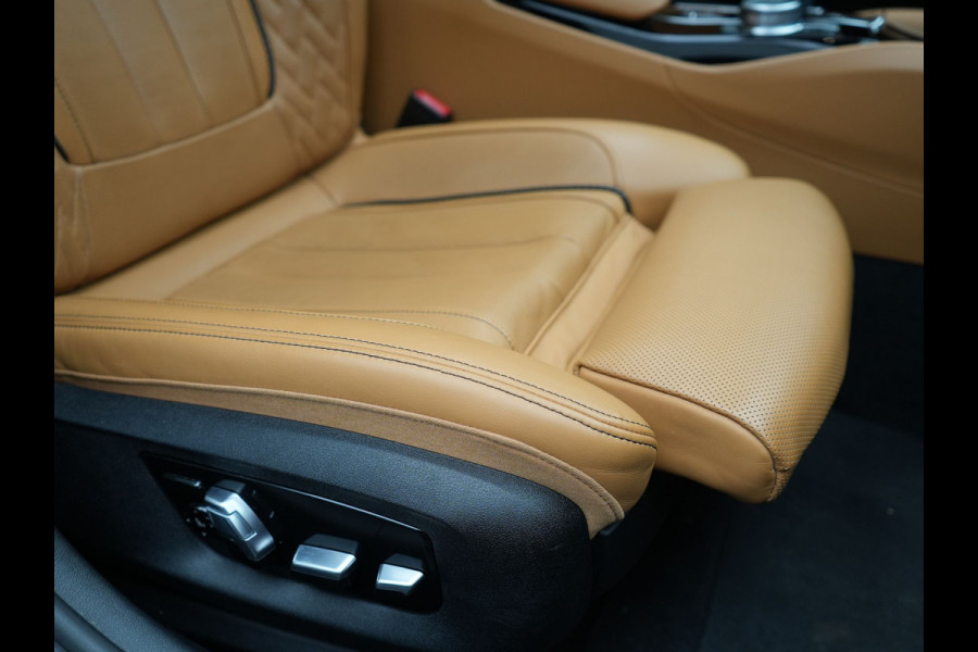 BMW 5 Serie Touring 530e Individual Plug In Hybrid 293pk Dealer O.H Aventurinrot Metallic PHEV | Panodak | Luxe Lederen Comfortzetels Memory & Ventilatie | Laser LED | Adaptive Cruise | Head Up | Harman Kardon | Keyless |