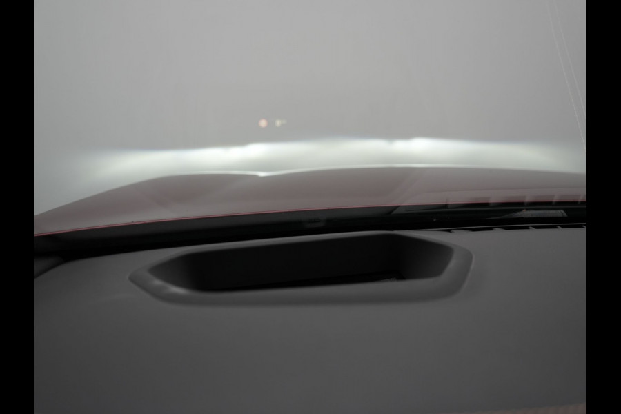 BMW 5 Serie Touring 530e Individual Plug In Hybrid 293pk Dealer O.H Aventurinrot Metallic PHEV | Panodak | Luxe Lederen Comfortzetels Memory & Ventilatie | Laser LED | Adaptive Cruise | Head Up | Harman Kardon | Keyless |