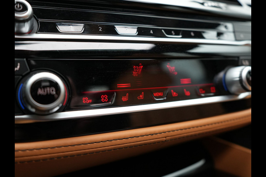 BMW 5 Serie Touring 530e Individual Plug In Hybrid 293pk Dealer O.H Aventurinrot Metallic PHEV | Panodak | Luxe Lederen Comfortzetels Memory & Ventilatie | Laser LED | Adaptive Cruise | Head Up | Harman Kardon | Keyless |