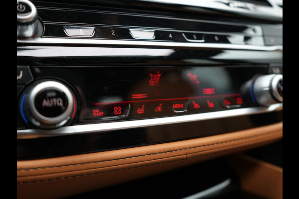 BMW 5 Serie Touring 530e Individual Plug In Hybrid 293pk Dealer O.H Aventurinrot Metallic PHEV | Panodak | Luxe Lederen Comfortzetels Memory & Ventilatie | Laser LED | Adaptive Cruise | Head Up | Harman Kardon | Keyless |