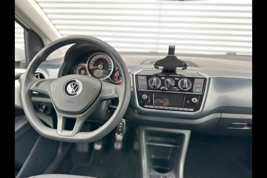 Volkswagen up! (2) GP up! 1.0 48 kW / 65 pk Hatchback 5 versn. Hand Airco Bluetooth Dab 4-deurs