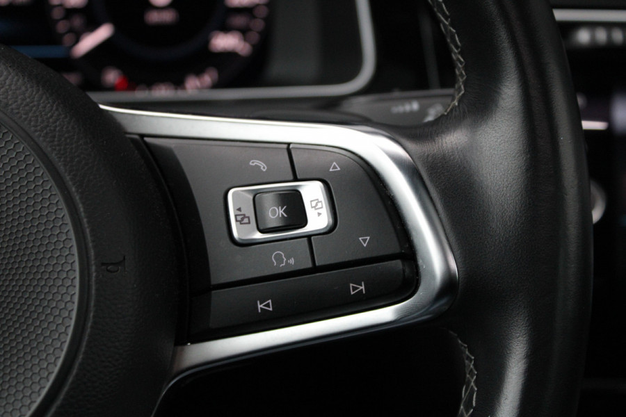 Volkswagen Golf Variant 1.5 TSI Highline | NAP | PANO | DEALER ONDH | DYNAUDIO | KEYLESS | LED | TREKHAAK |