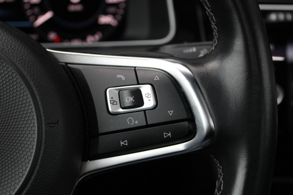 Volkswagen Golf Variant 1.5 TSI Highline | NAP | PANO | DEALER ONDH | DYNAUDIO | KEYLESS | LED | TREKHAAK |