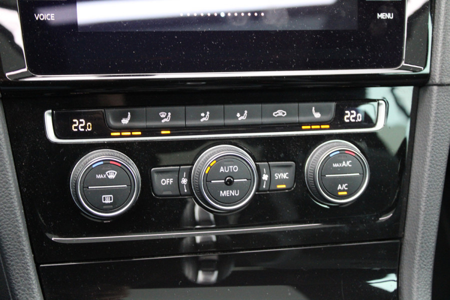 Volkswagen Golf Variant 1.5 TSI Highline | NAP | PANO | DEALER ONDH | DYNAUDIO | KEYLESS | LED | TREKHAAK |