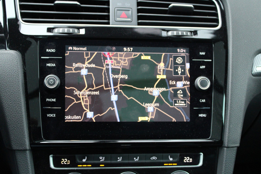 Volkswagen Golf Variant 1.5 TSI Highline | NAP | PANO | DEALER ONDH | DYNAUDIO | KEYLESS | LED | TREKHAAK |