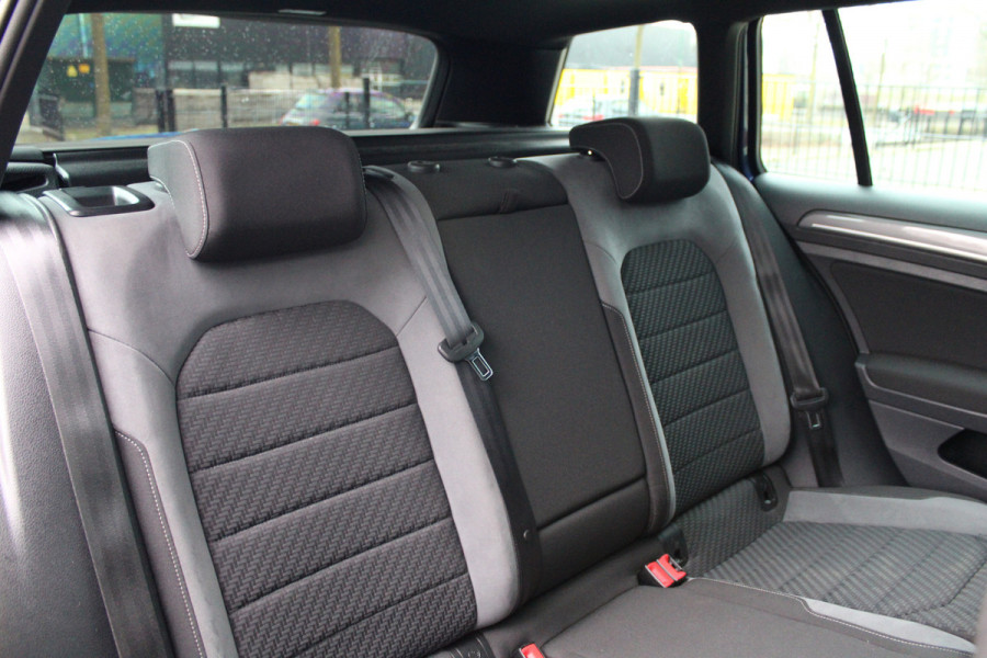 Volkswagen Golf Variant 1.5 TSI Highline | NAP | PANO | DEALER ONDH | DYNAUDIO | KEYLESS | LED | TREKHAAK |